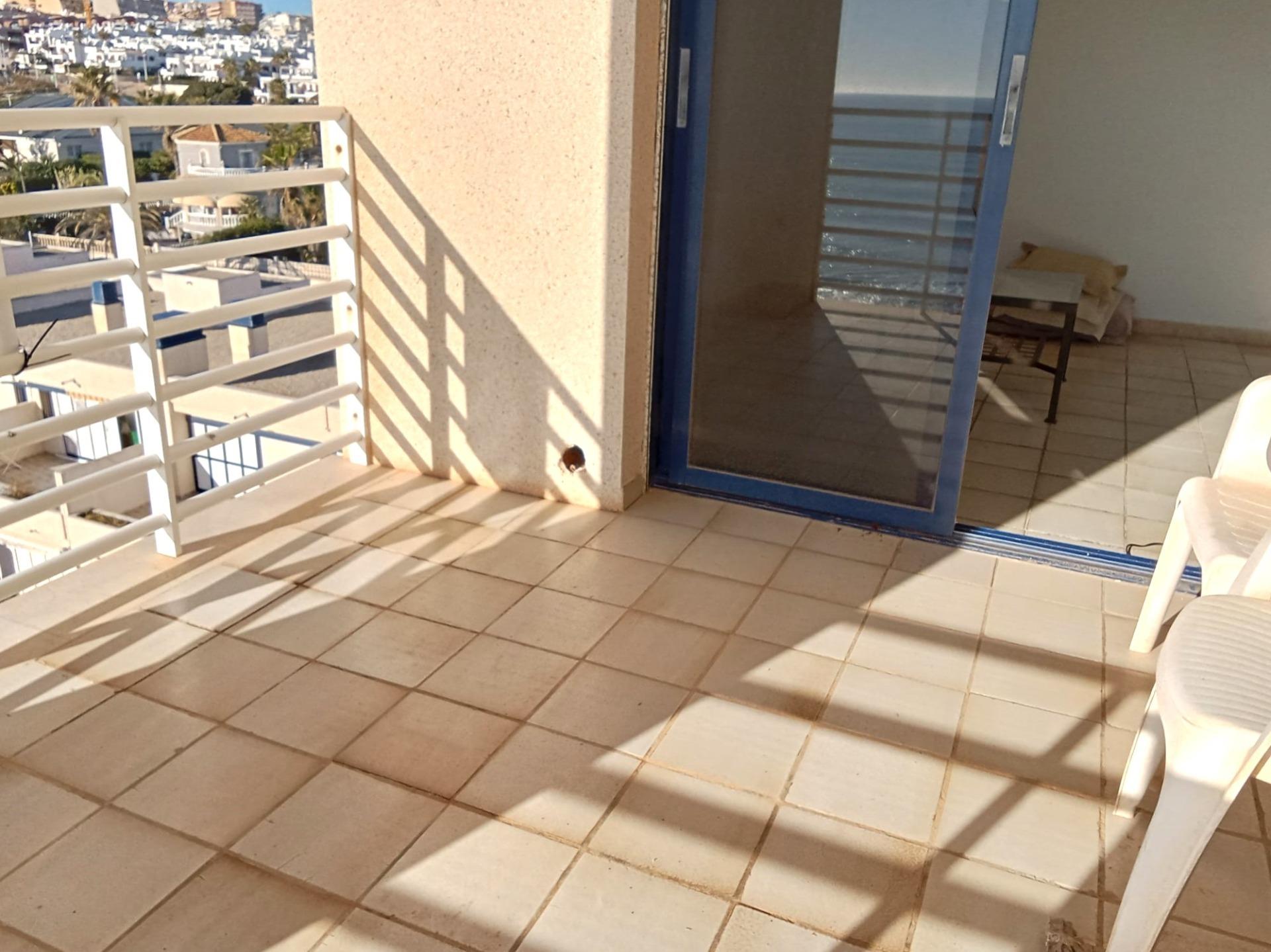 Terrace in penthouse for sale in Torrevieja
