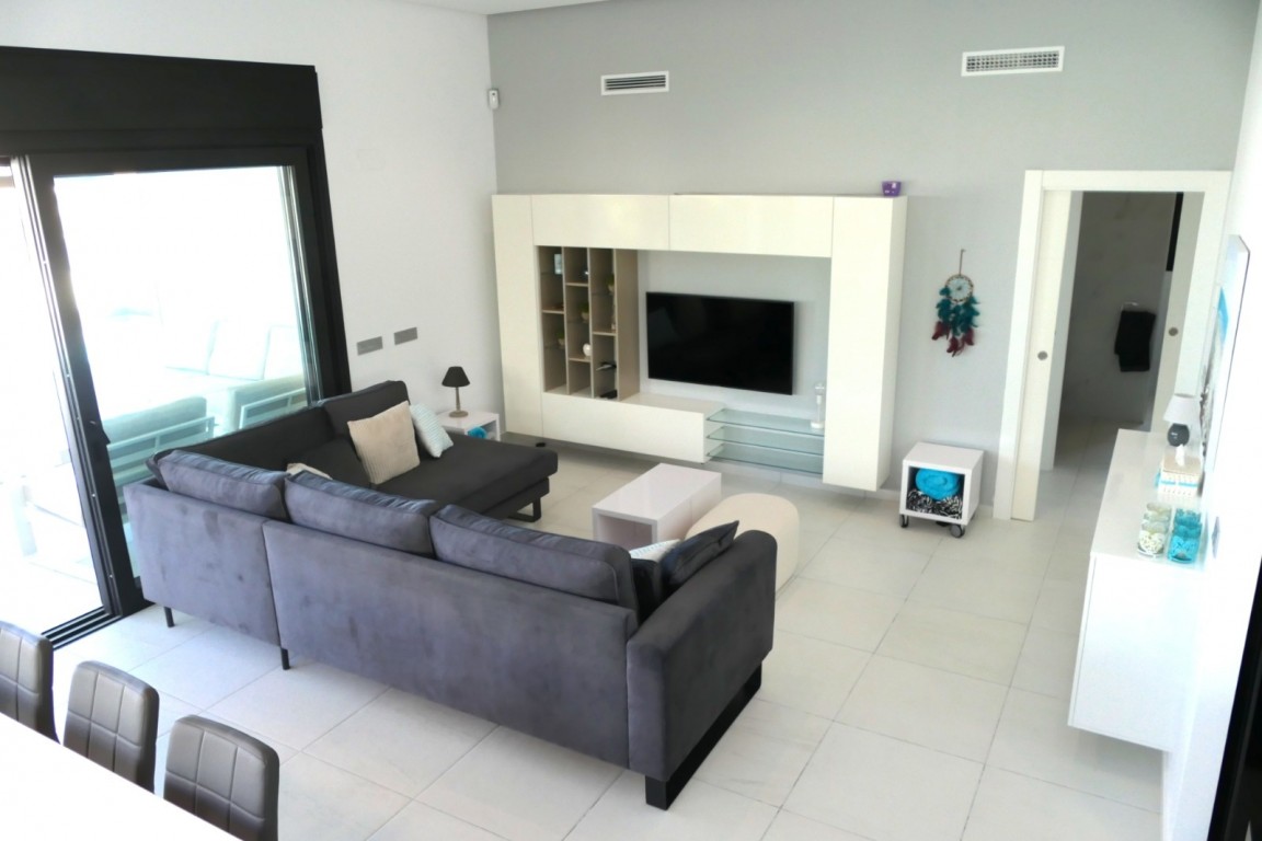 Garden in villa for sale in Benijofar