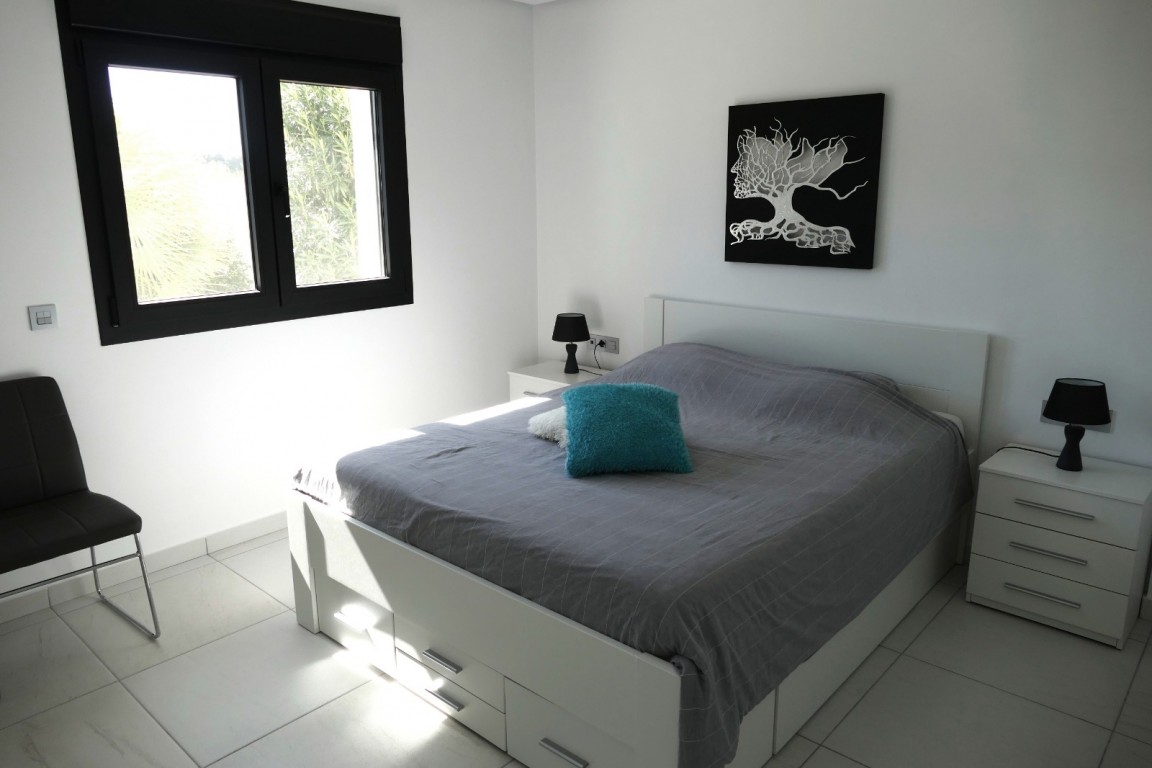 Dining area in villa for sale in Benijofar