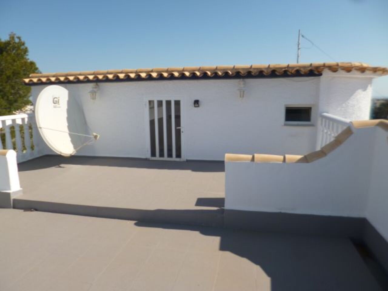 Pool area in villa for sale in Villamartin