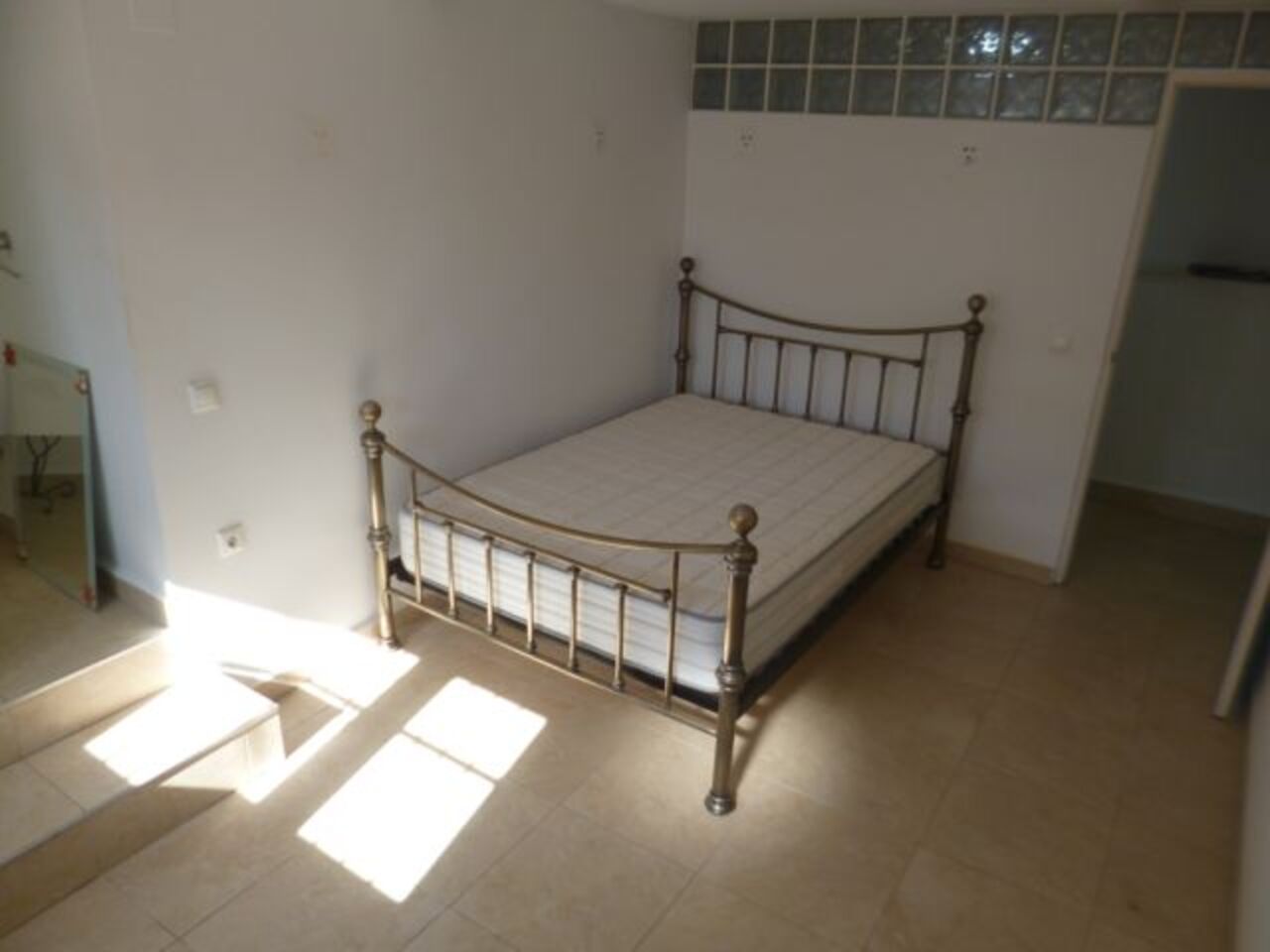 Bedroom in villa for sale in Villamartin
