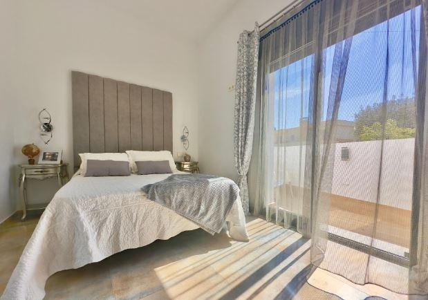 Bathroom in villa for sale in Pilar de La Horadada