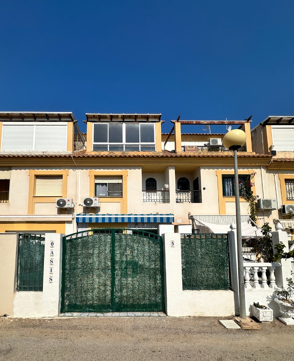 Bedroom in terraced for sale in Orihuela Costa