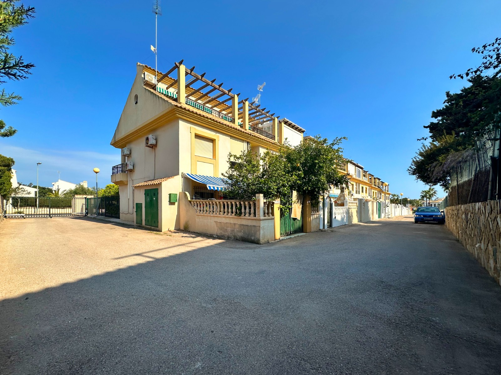 Garden in terraced for sale in Orihuela Costa