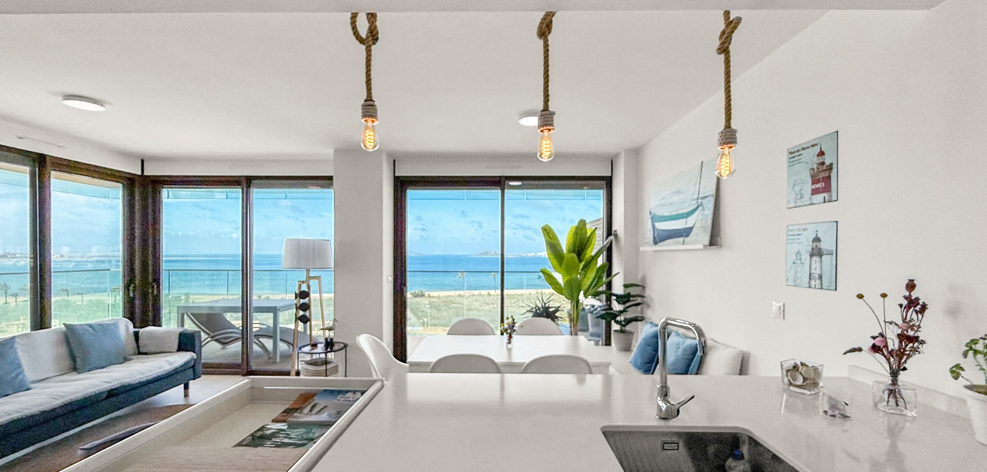 Master bedroom in apartment for sale in Cartagena