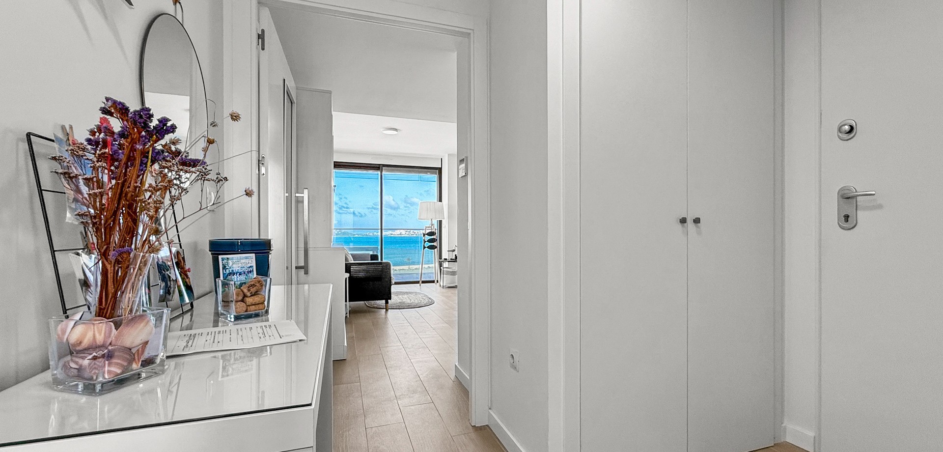 Living room in apartment for sale in Cartagena