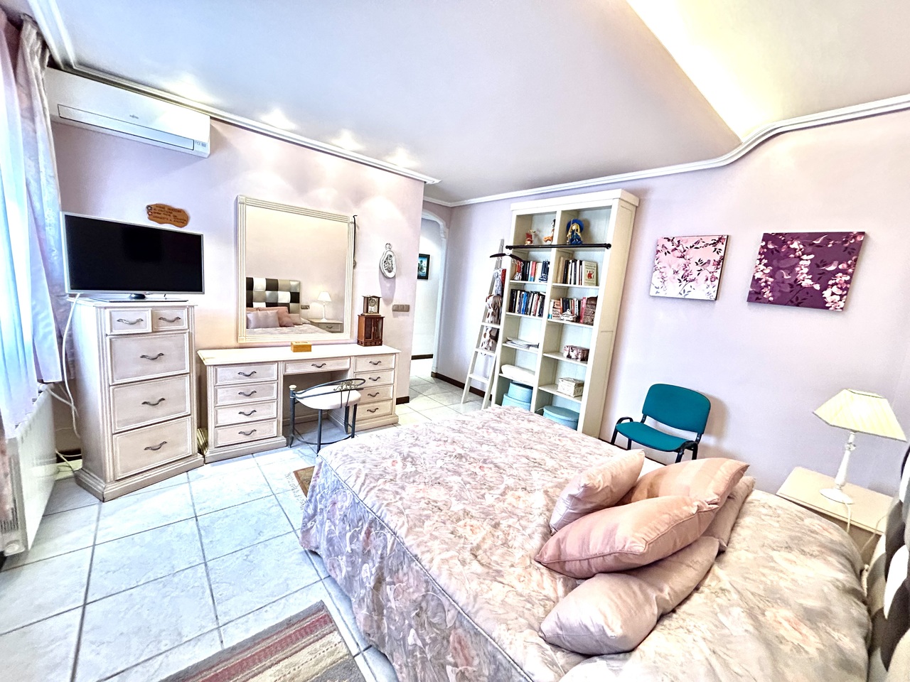 Bathroom in villa for sale in La Mata
