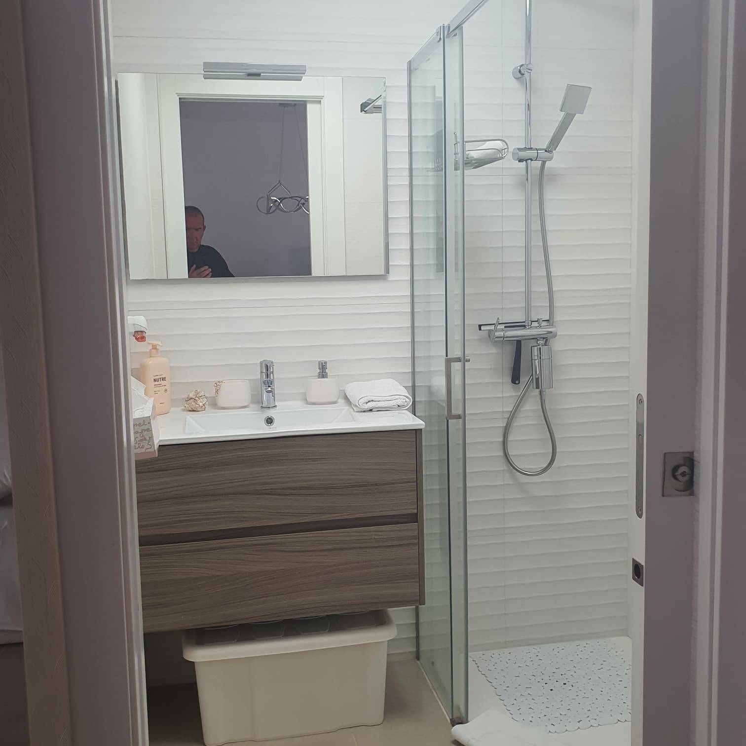 Bathroom in villa for sale in San Pedro del Pinatar