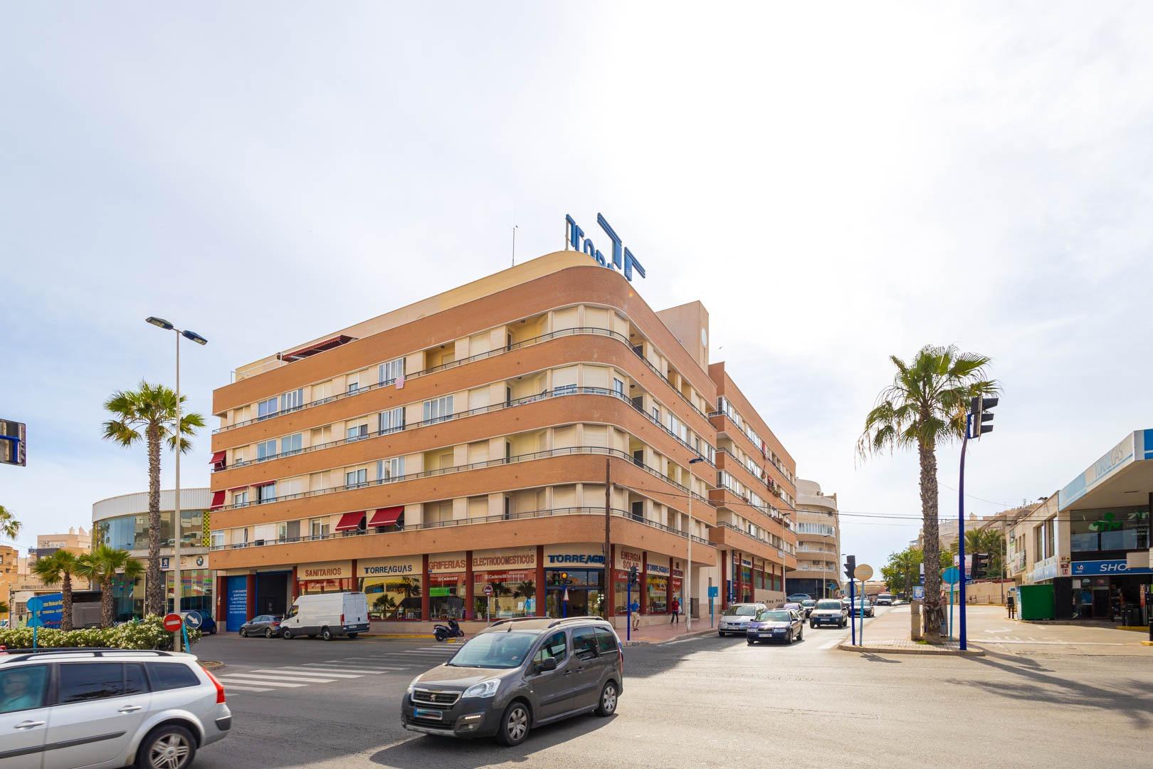 Dining area in apartment for sale in Torrevieja