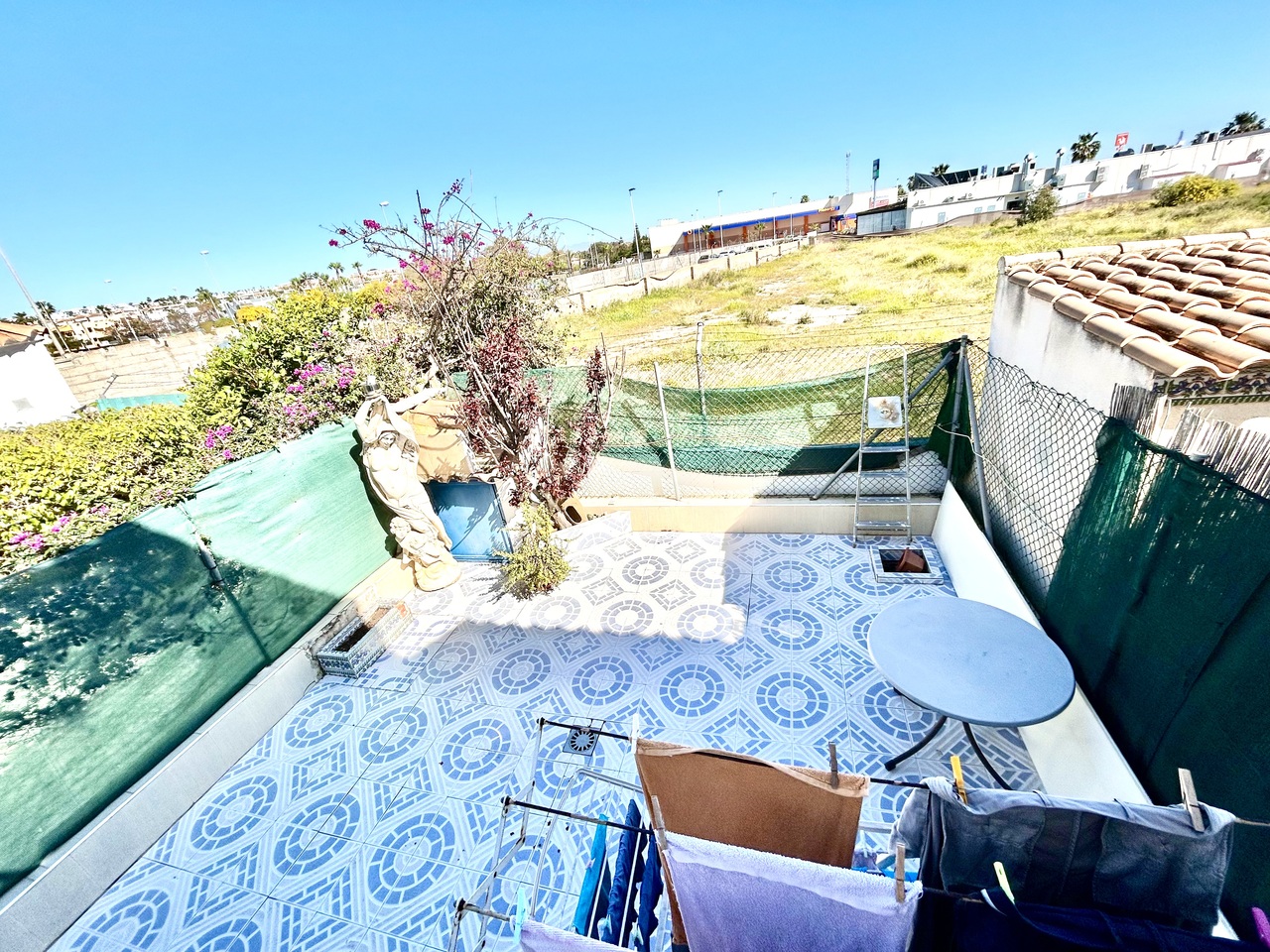Garden in penthouse for sale in Playa Flamenca
