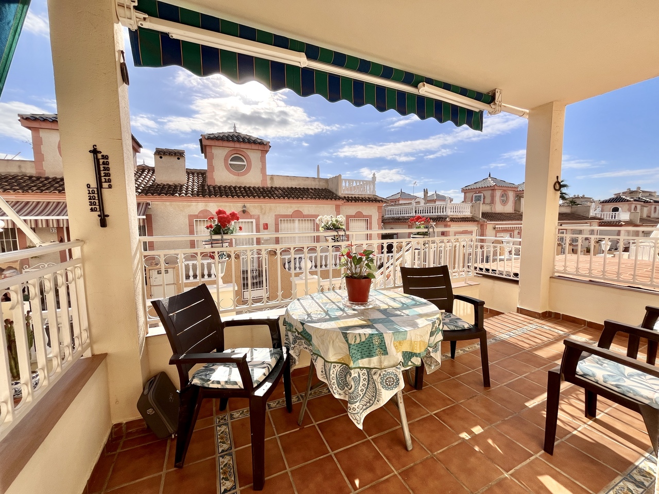 Dining area in apartment for sale in Playa Flamenca