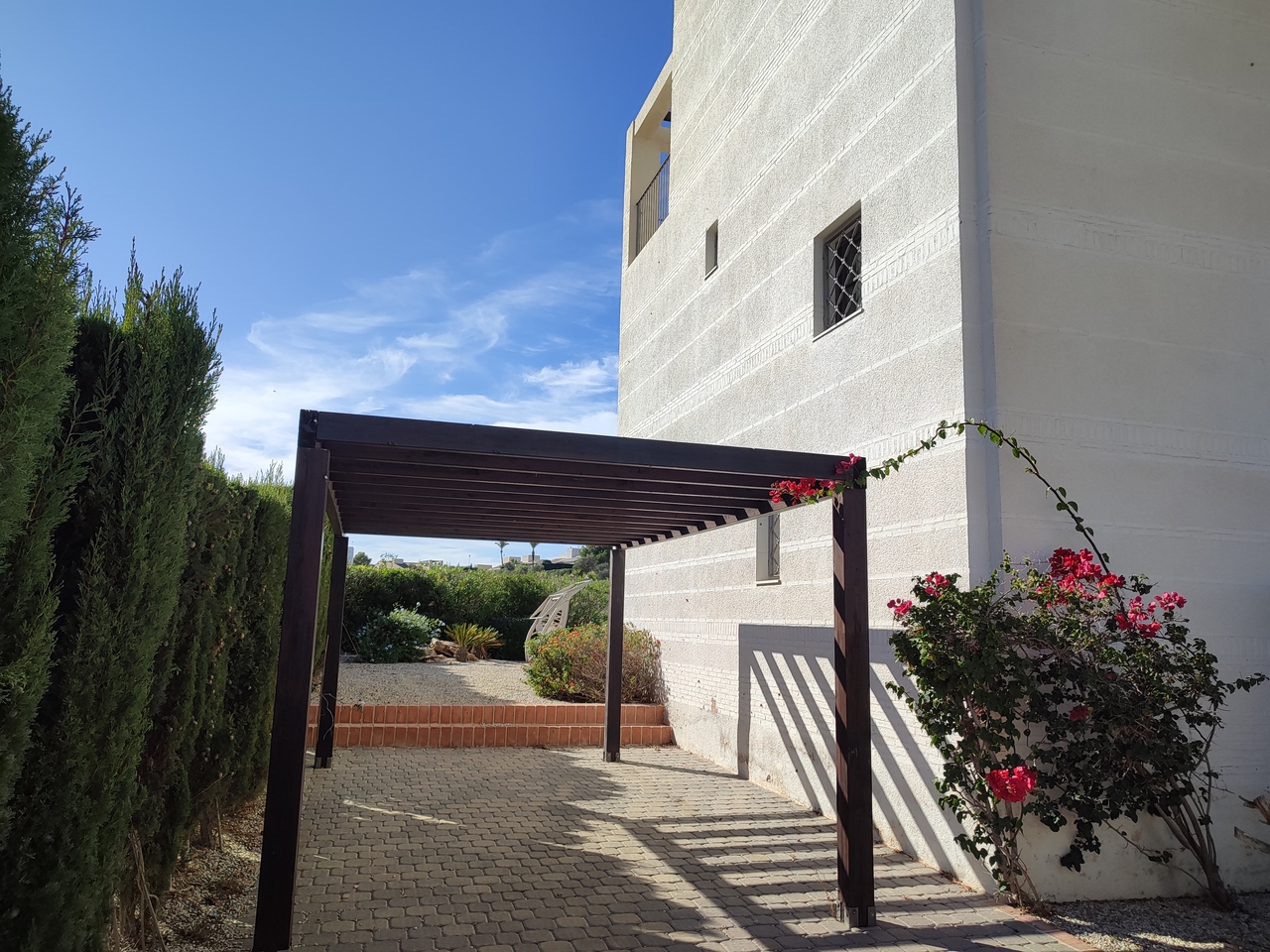 Exterior view in villa for sale in Peraleja Golf