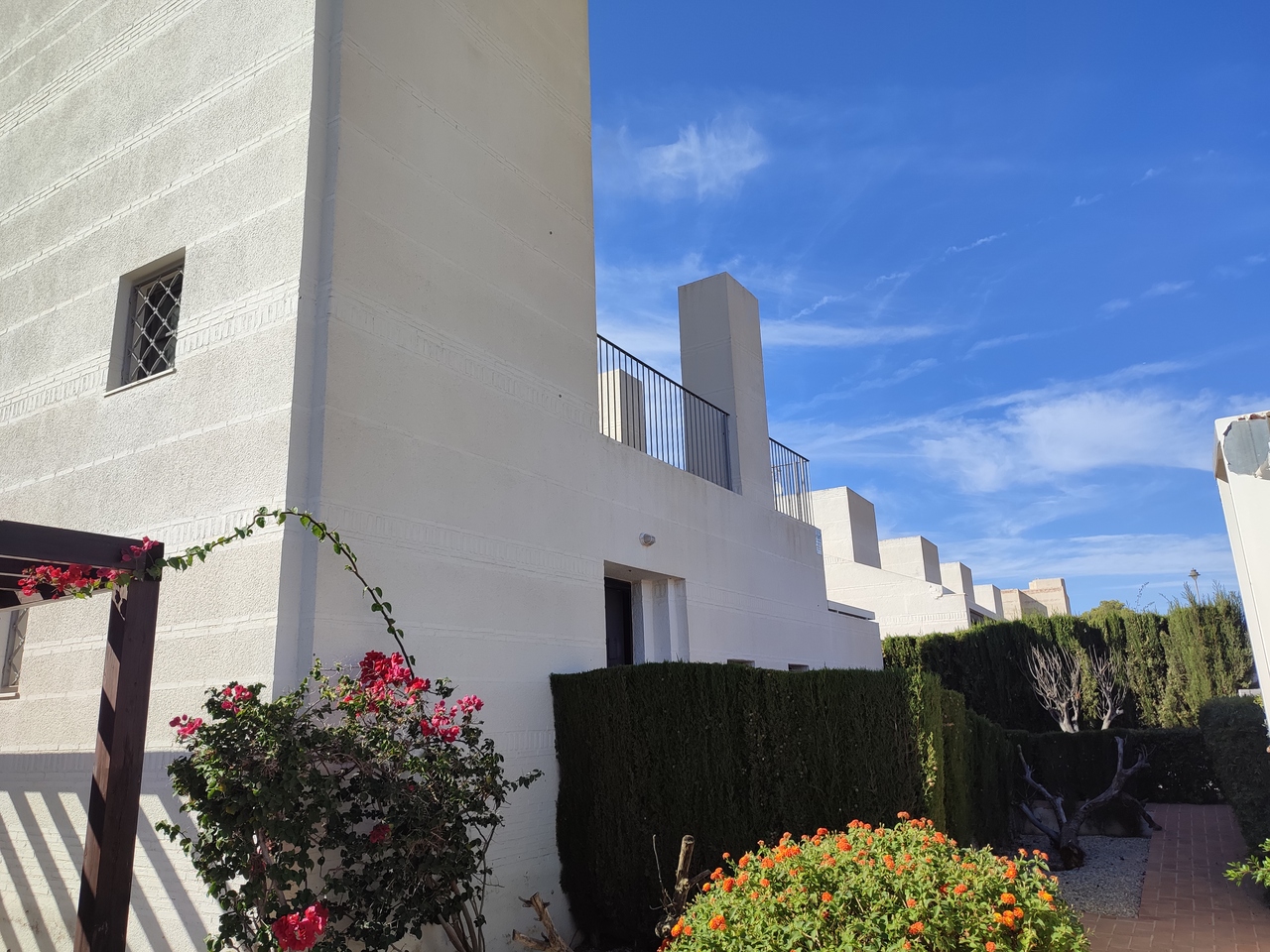 Dining area in villa for sale in Peraleja Golf