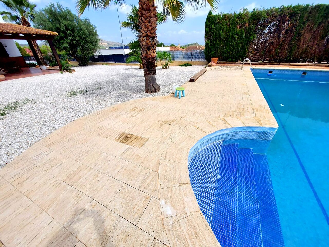 Bedroom in villa for sale in Calasparra