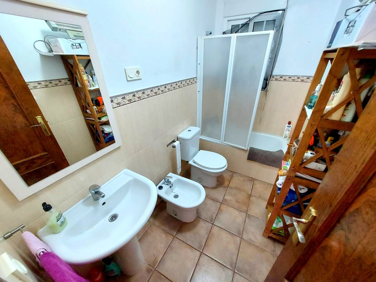 Pool area in villa for sale in Calasparra