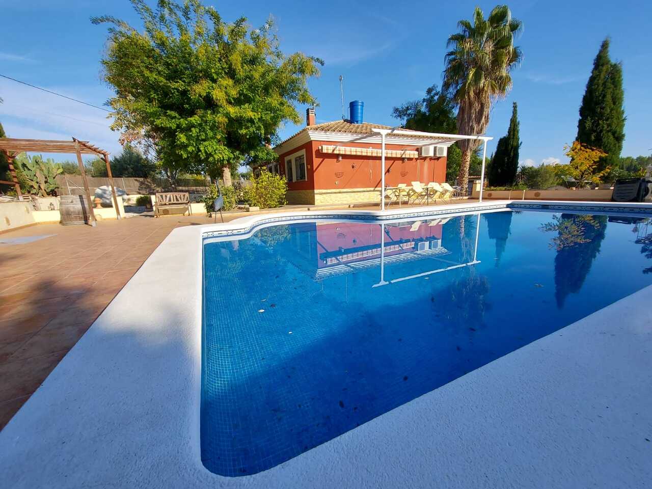 Exterior view in villa for sale in Calasparra