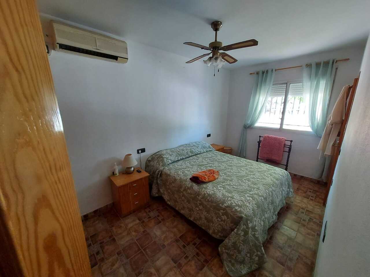 Living room in villa for sale in Calasparra