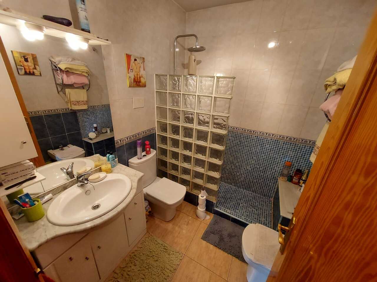 Master bedroom in villa for sale in Calasparra