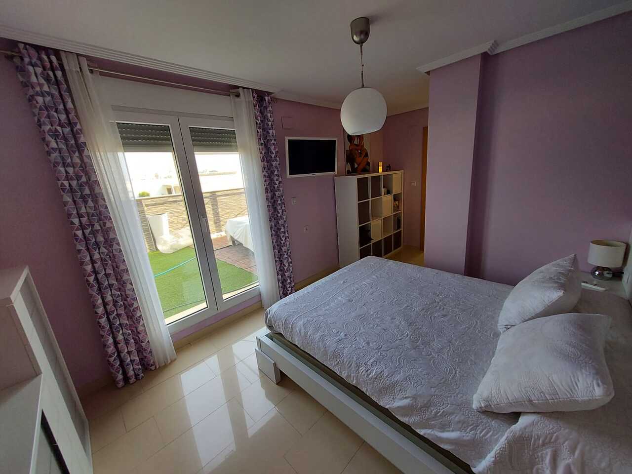 Master bedroom in apartment for sale in Calasparra