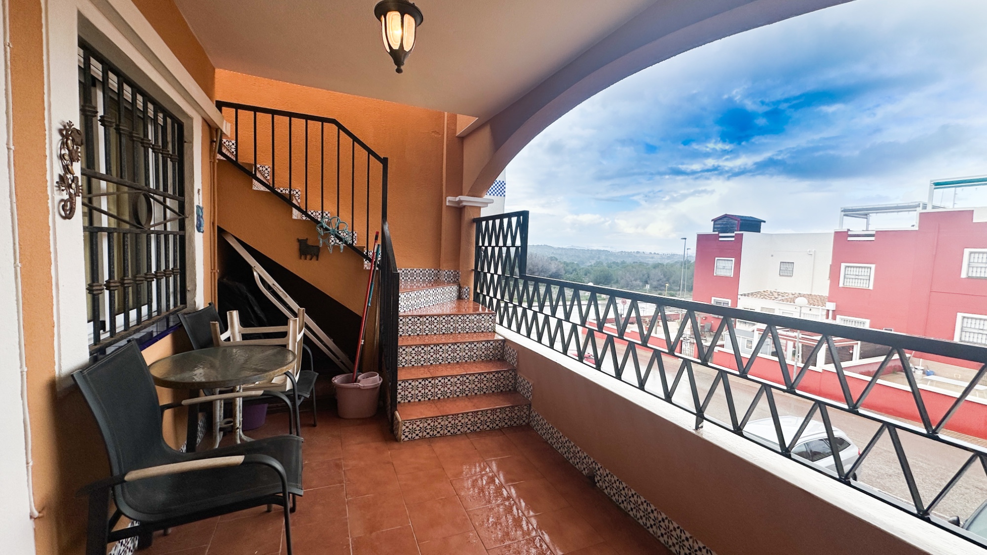 Discover the perfect blend of comfort and coastal living in this beautiful penthouse apartment locat