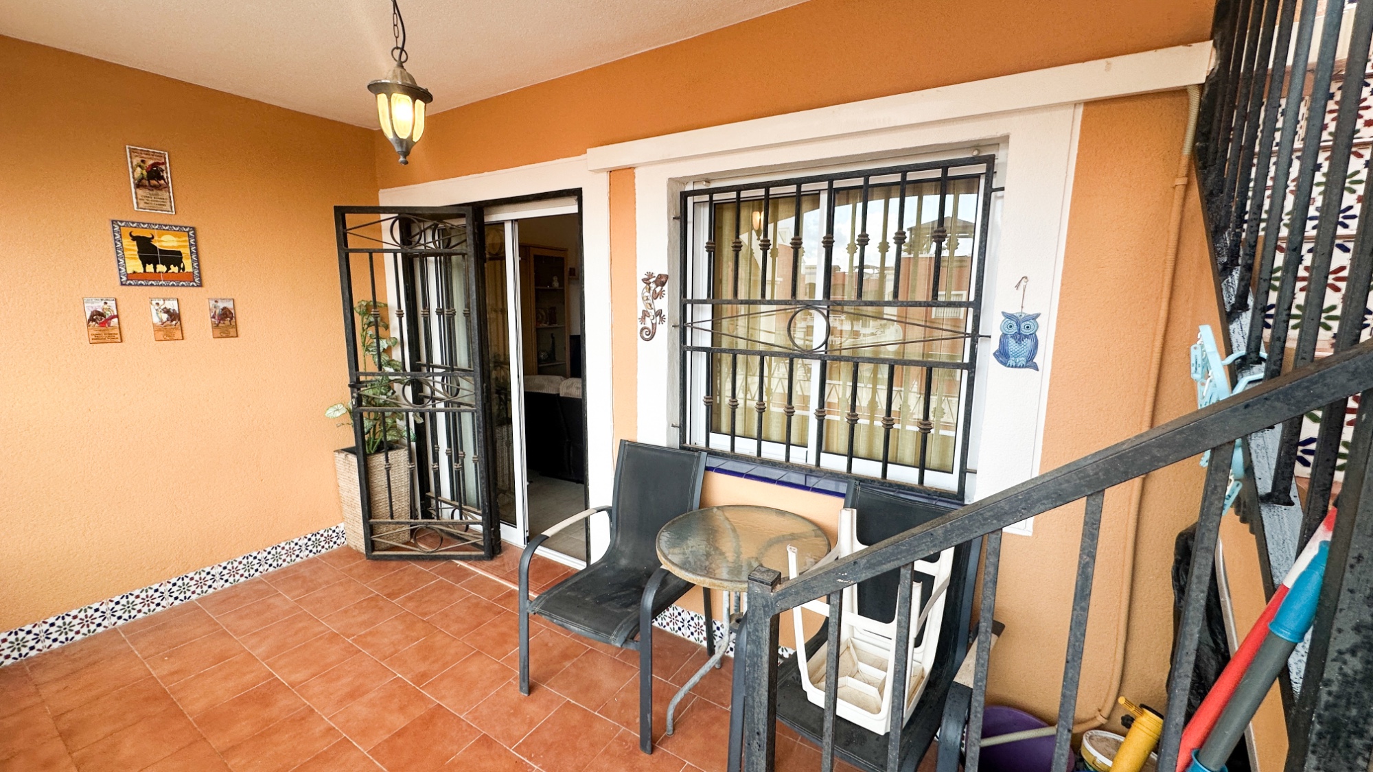 Discover the perfect blend of comfort and coastal living in this beautiful penthouse apartment locat