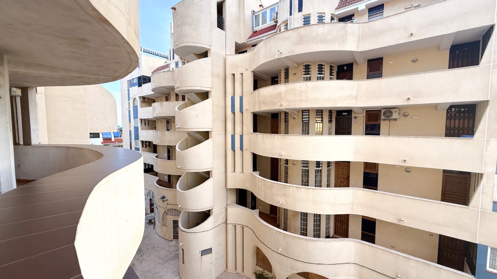 Terrace in apartment for sale in Torrevieja