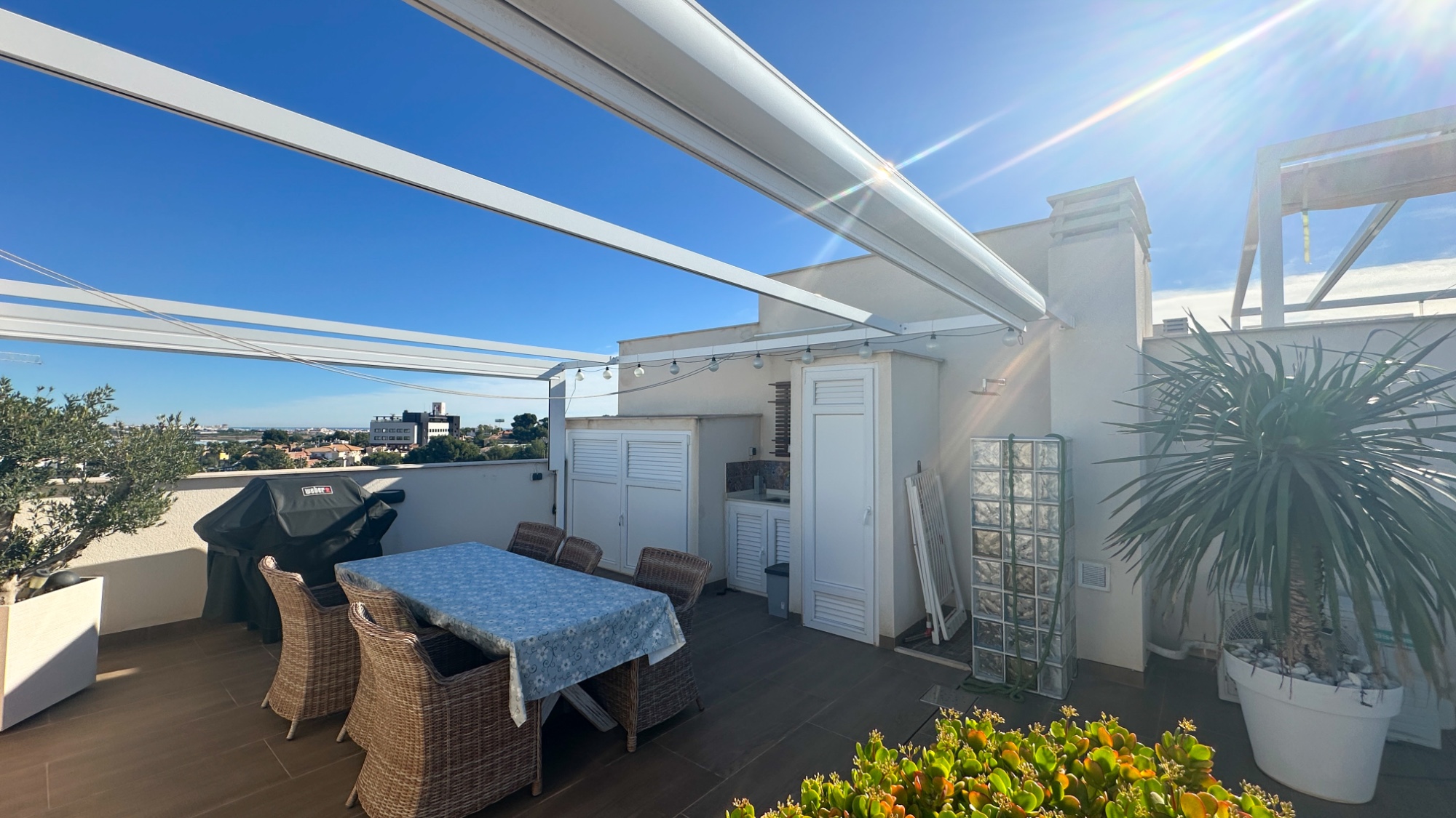 Kitchen in apartment for sale in Torrevieja
