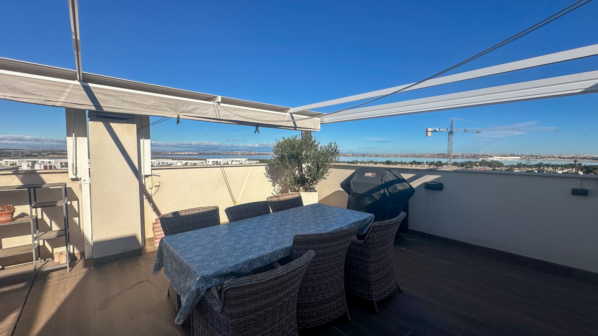 Terrace in apartment for sale in Torrevieja