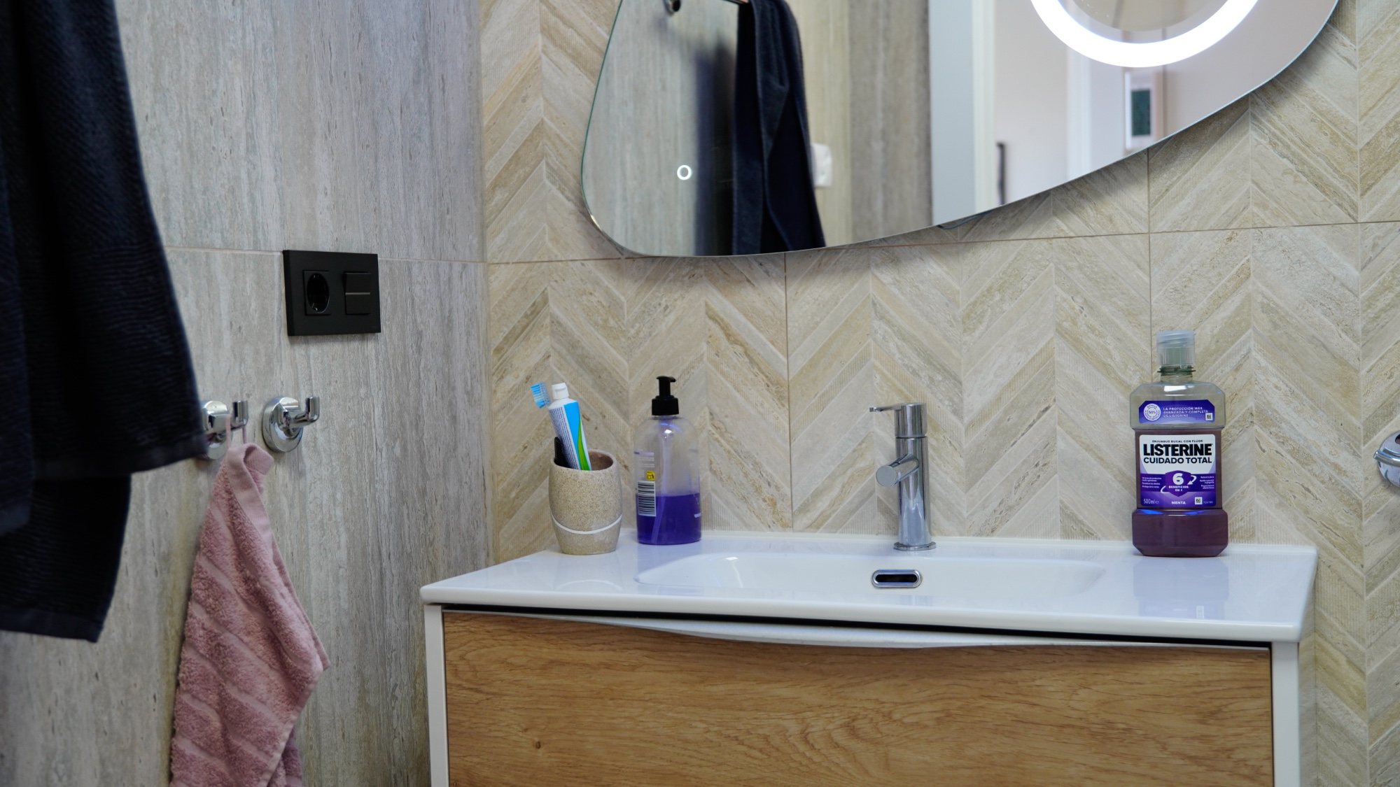 Bedroom in apartment for sale in Torrevieja