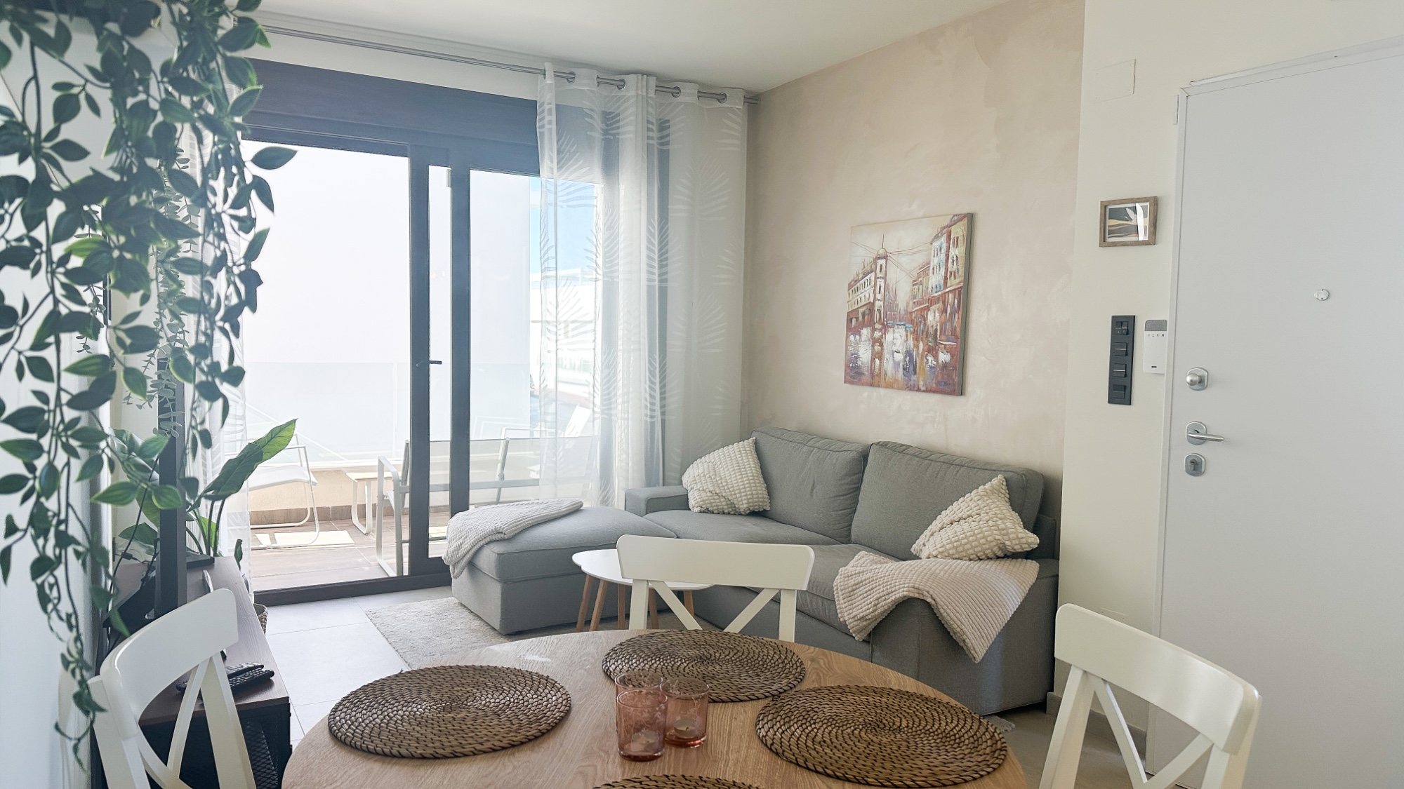 Terrace in apartment for sale in Torrevieja