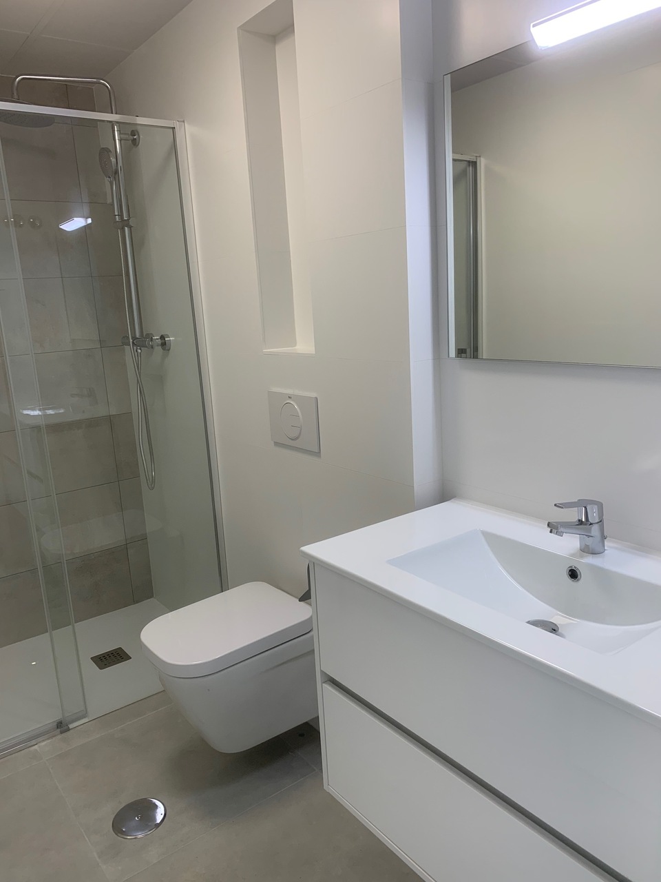 Garden in villa for sale in Roldan