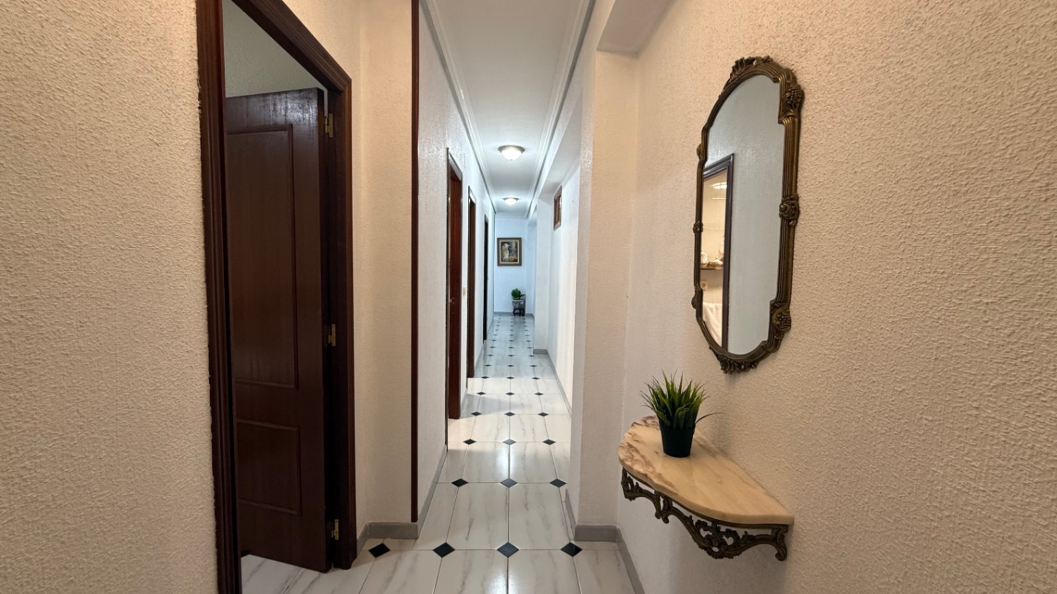 Master bedroom in apartment for sale in Torrevieja