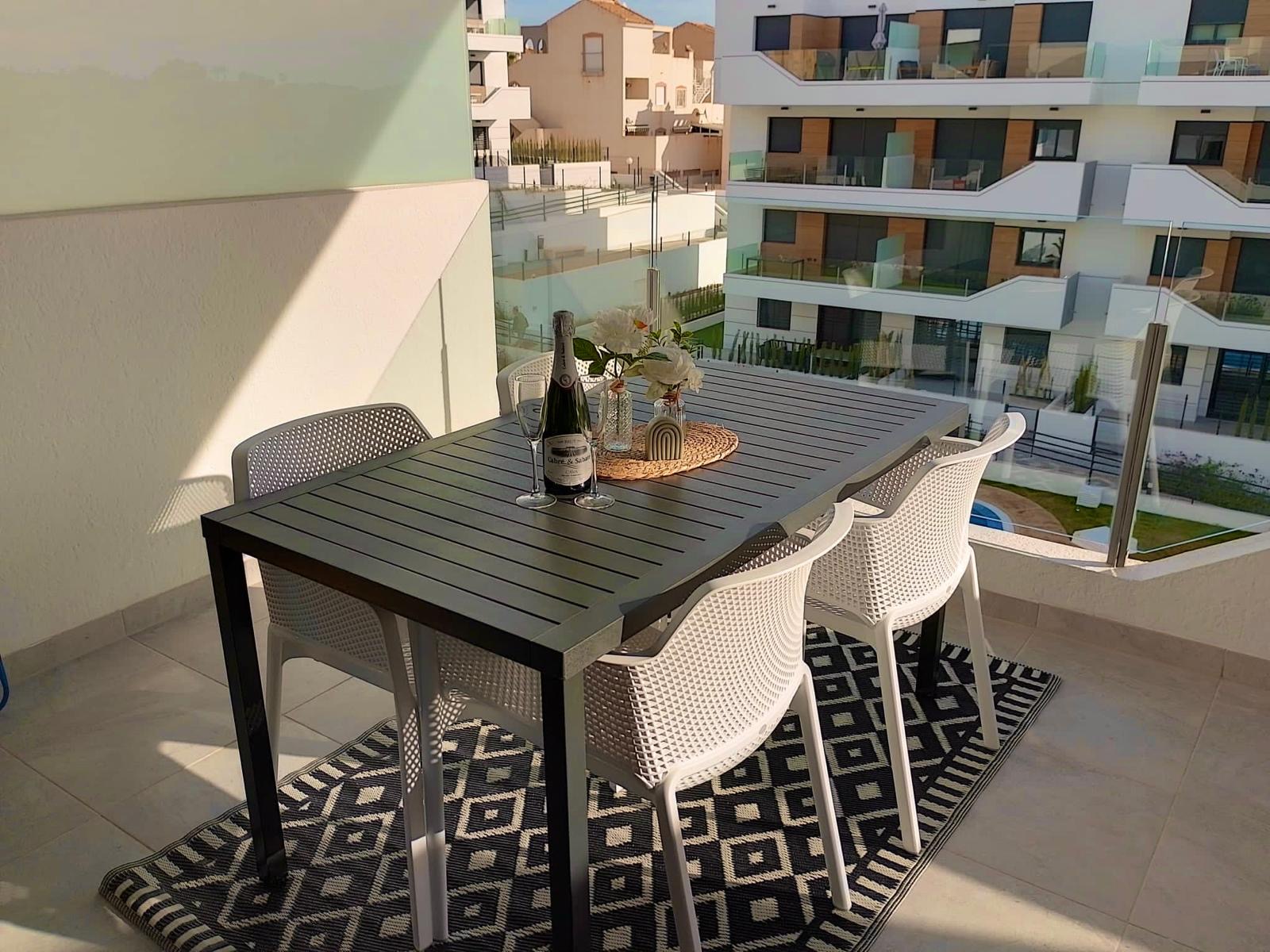 Living room in apartment for sale in Orihuela