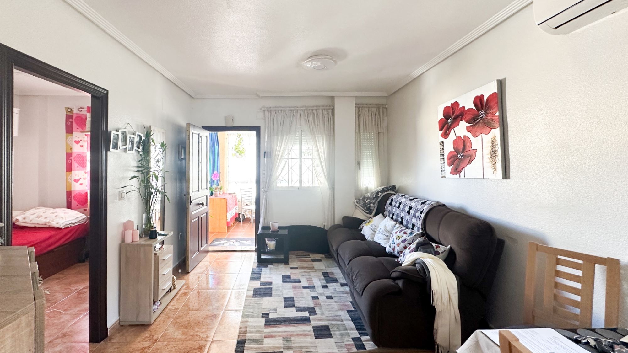 Master bedroom in apartment for sale in Torrevieja