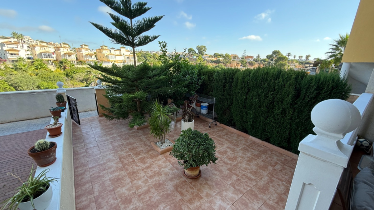 This beautifully maintained 2-bedroom, 1-bathroom property offers a perfect blend of comfort and cha