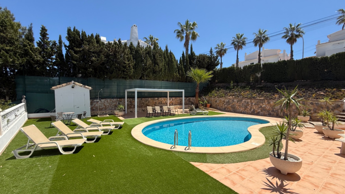Master bedroom in villa for sale in Orihuela
