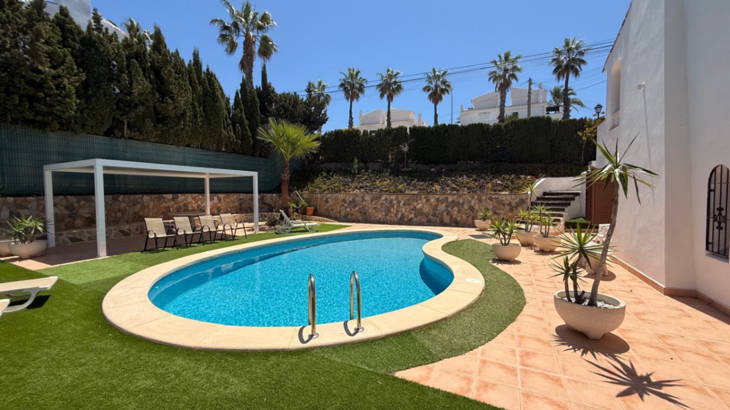 Bathroom in villa for sale in Orihuela