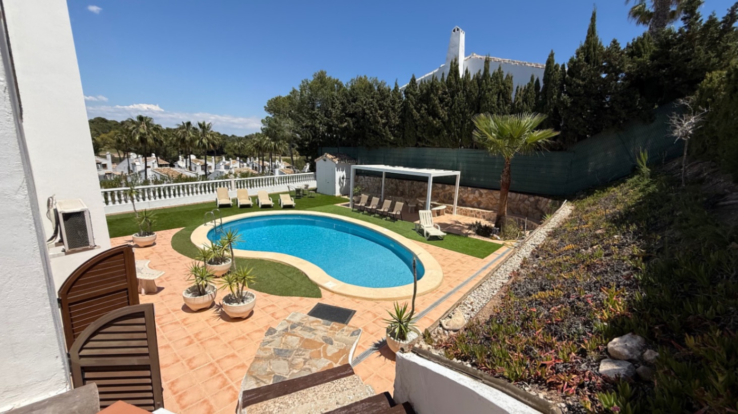 Terrace in villa for sale in Orihuela