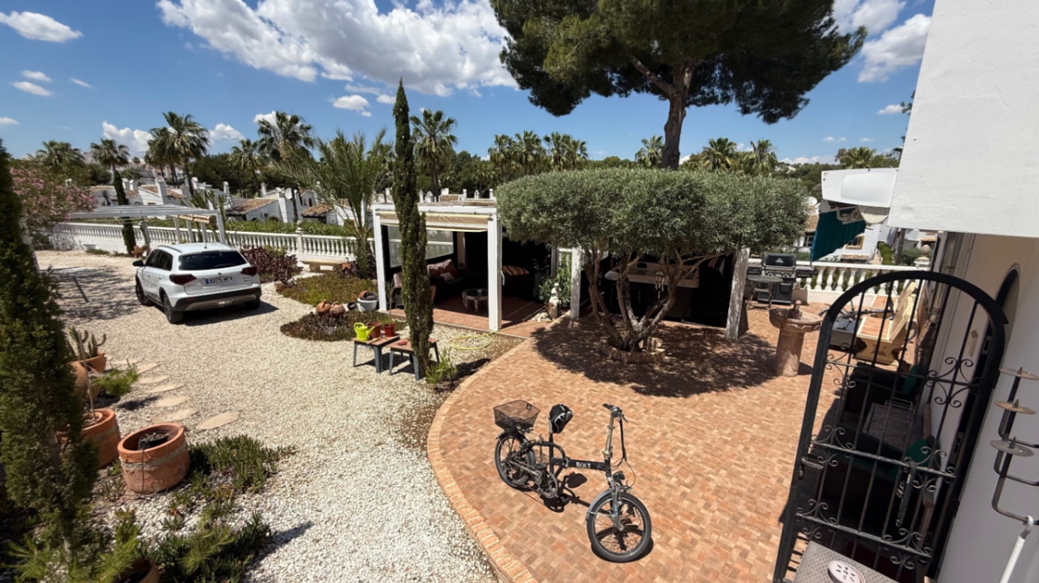 Garden in villa for sale in Orihuela