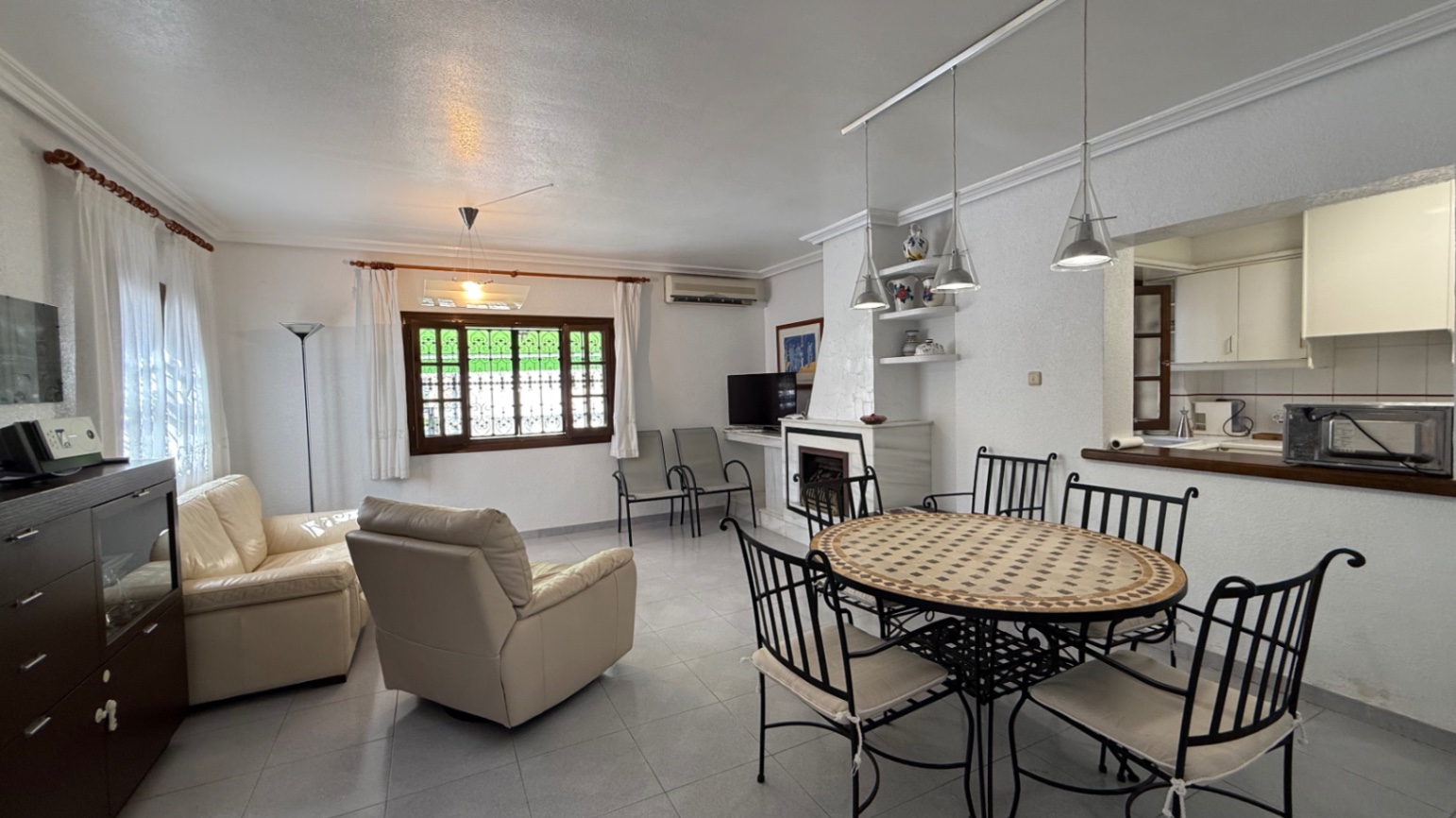 Terrace in villa for sale in Orihuela