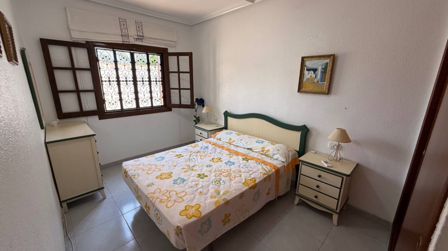 Bedroom in villa for sale in Orihuela