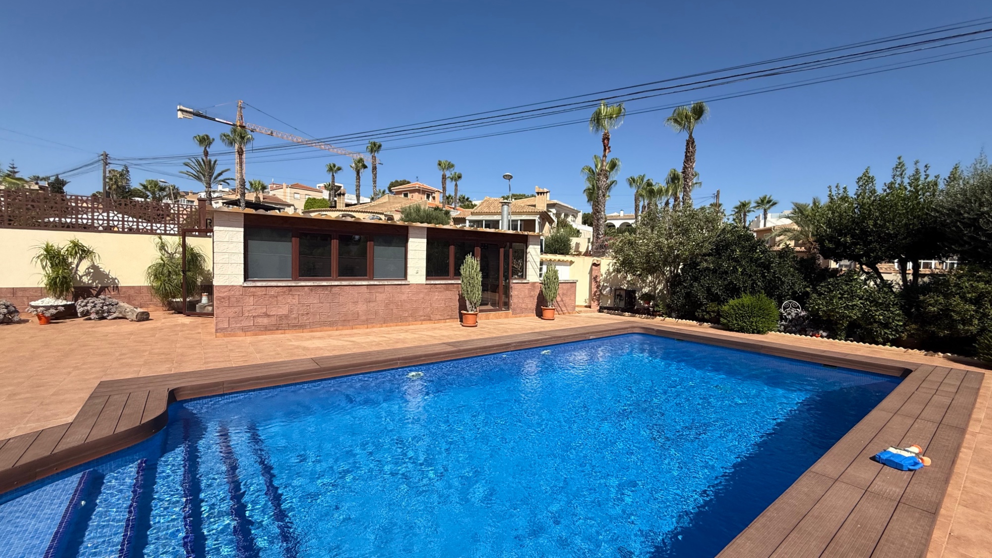 Garden in villa for sale in Torrevieja