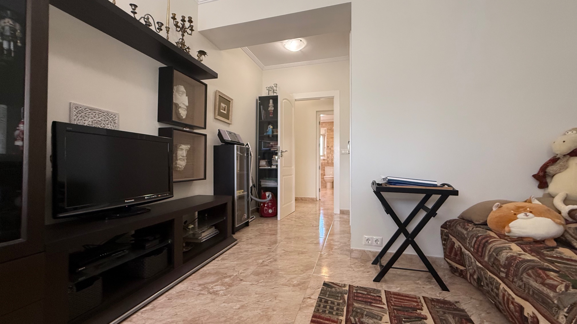 Living room in villa for sale in Torrevieja