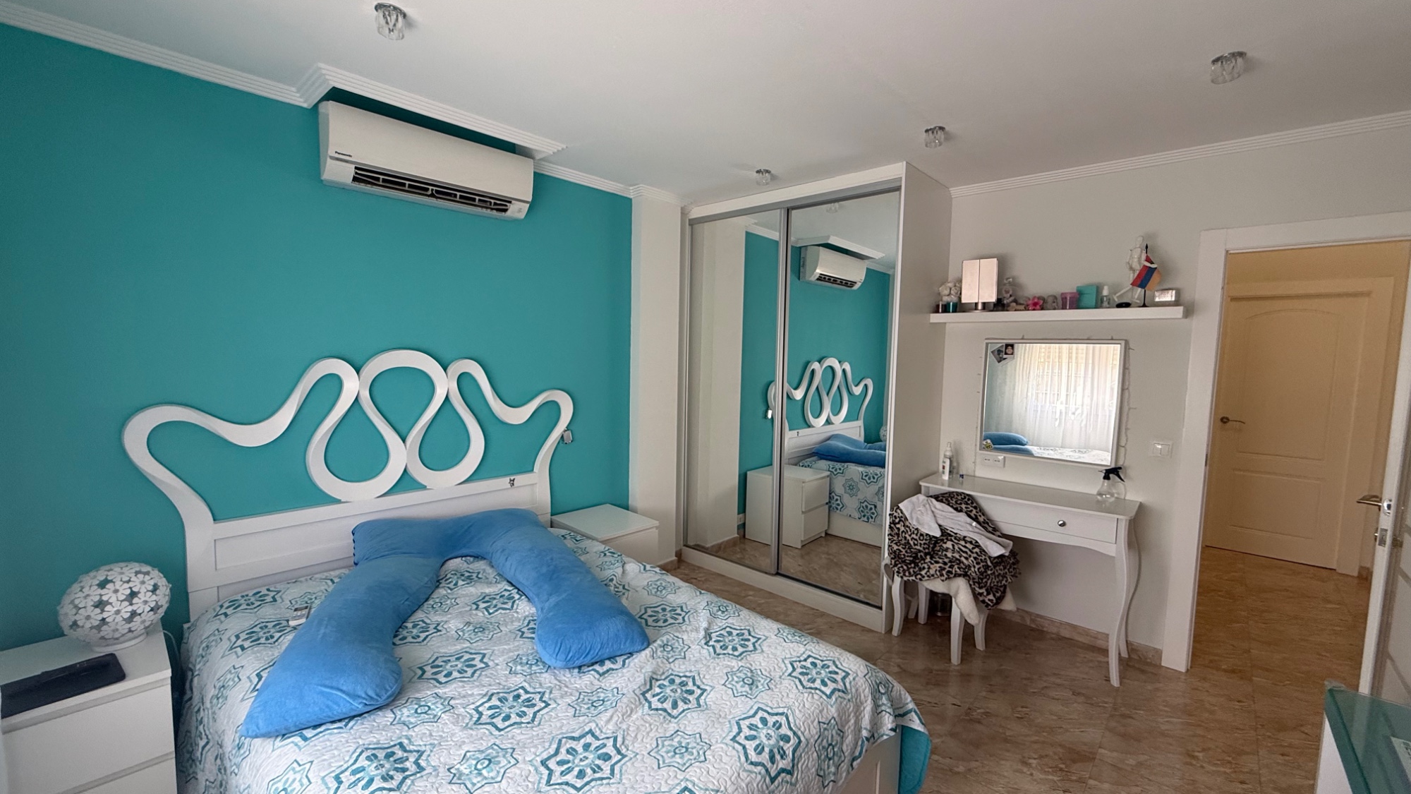 Kitchen in villa for sale in Torrevieja