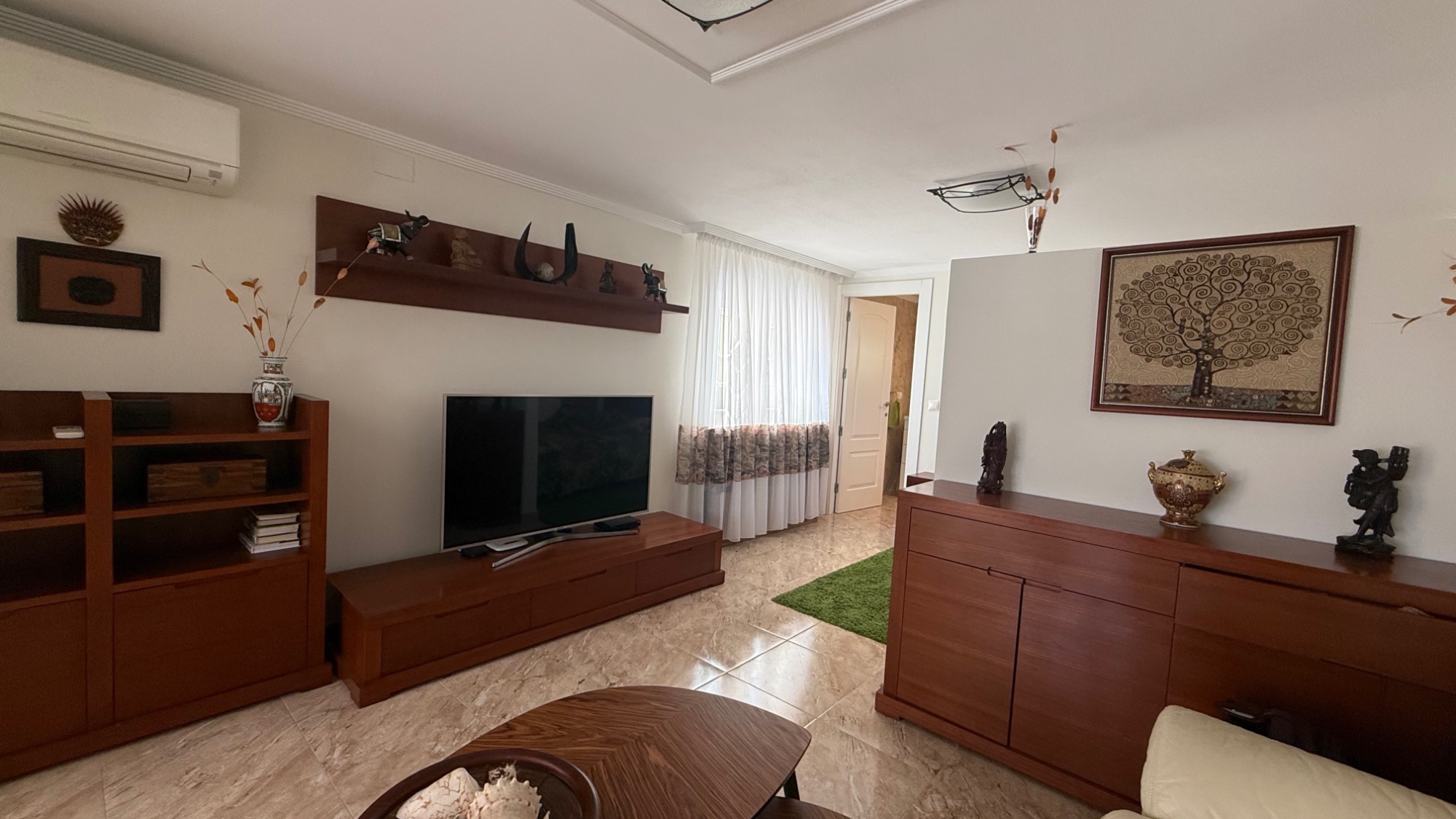 Dining area in villa for sale in Torrevieja
