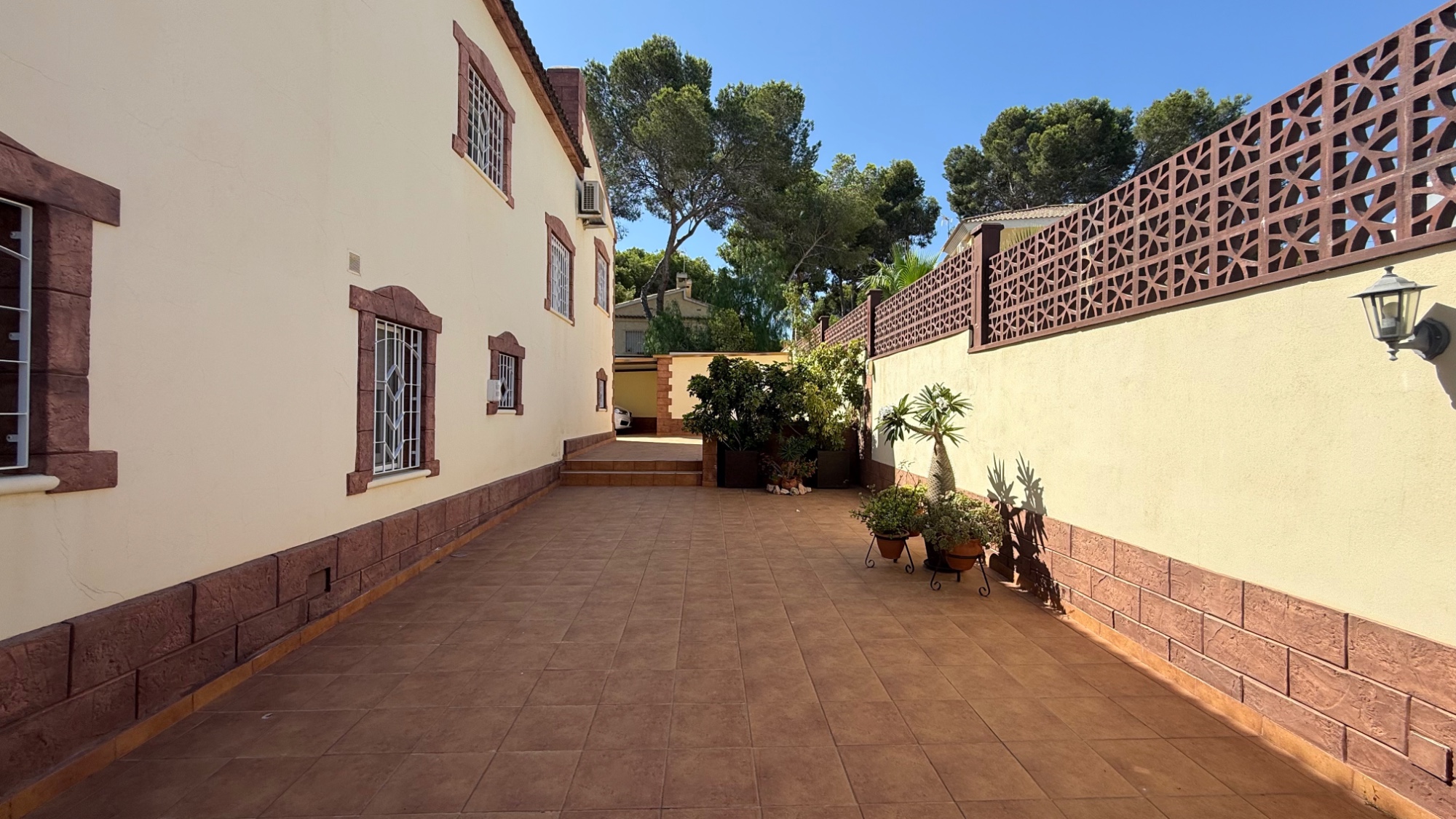 Impeccable 7-Bedroom Villa with Saltwater Pool in Los Balcones Discover this exceptional fully refur
