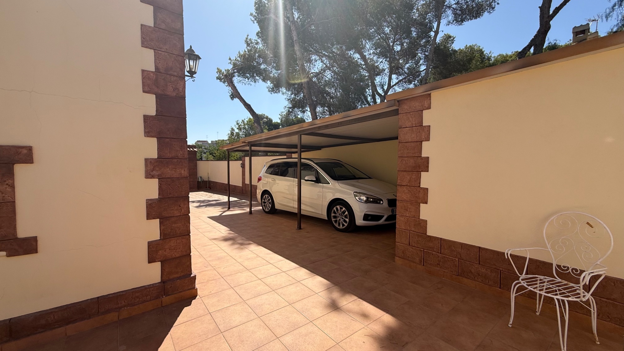 Terrace in villa for sale in Torrevieja