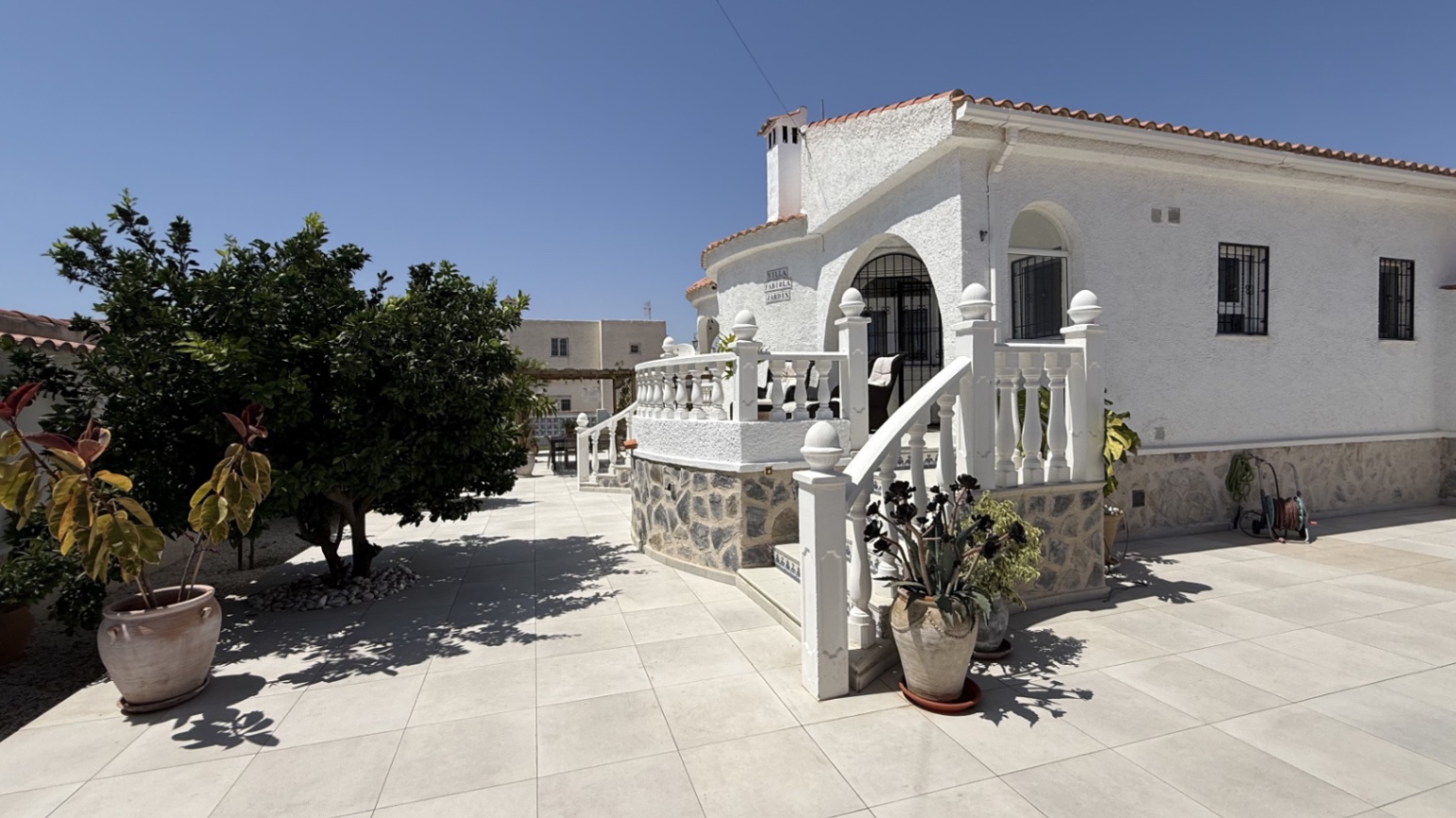 Living room in villa for sale in Torrevieja
