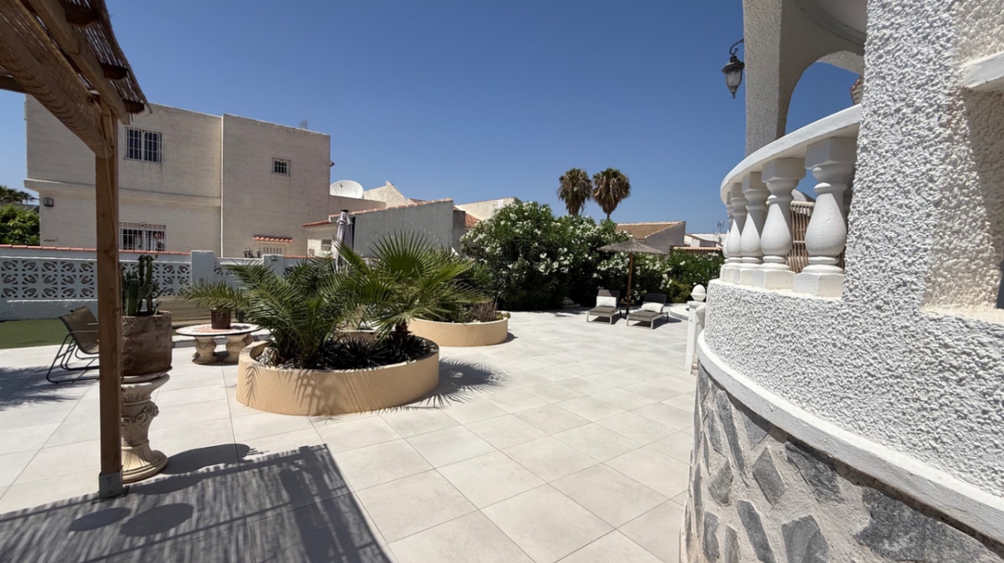 Exterior view in villa for sale in Torrevieja