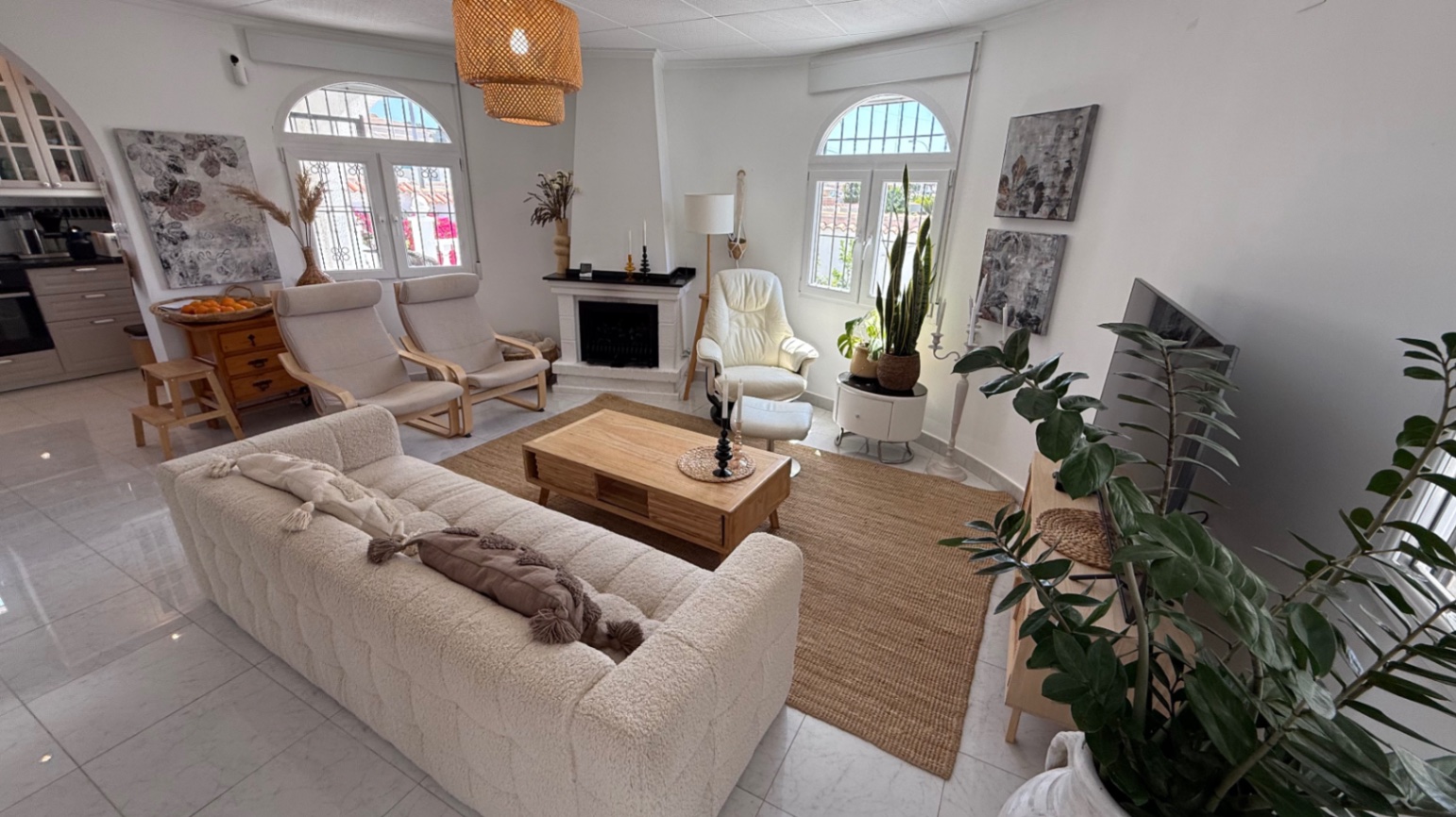 Pool area in villa for sale in Torrevieja